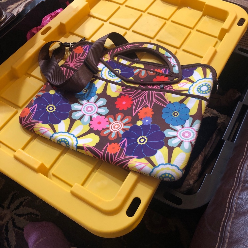 ie Floral Multicolor Women’s Tote Bag 16” neoprene - Picture 5 of 6
